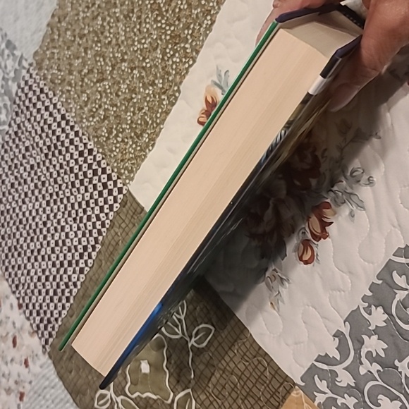 Stuart Woods Book - Picture 2 of 4